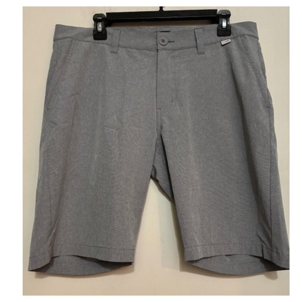 Travis Mathew Golf Shorts Gray Mens Size 34 Performance Stretch Casual